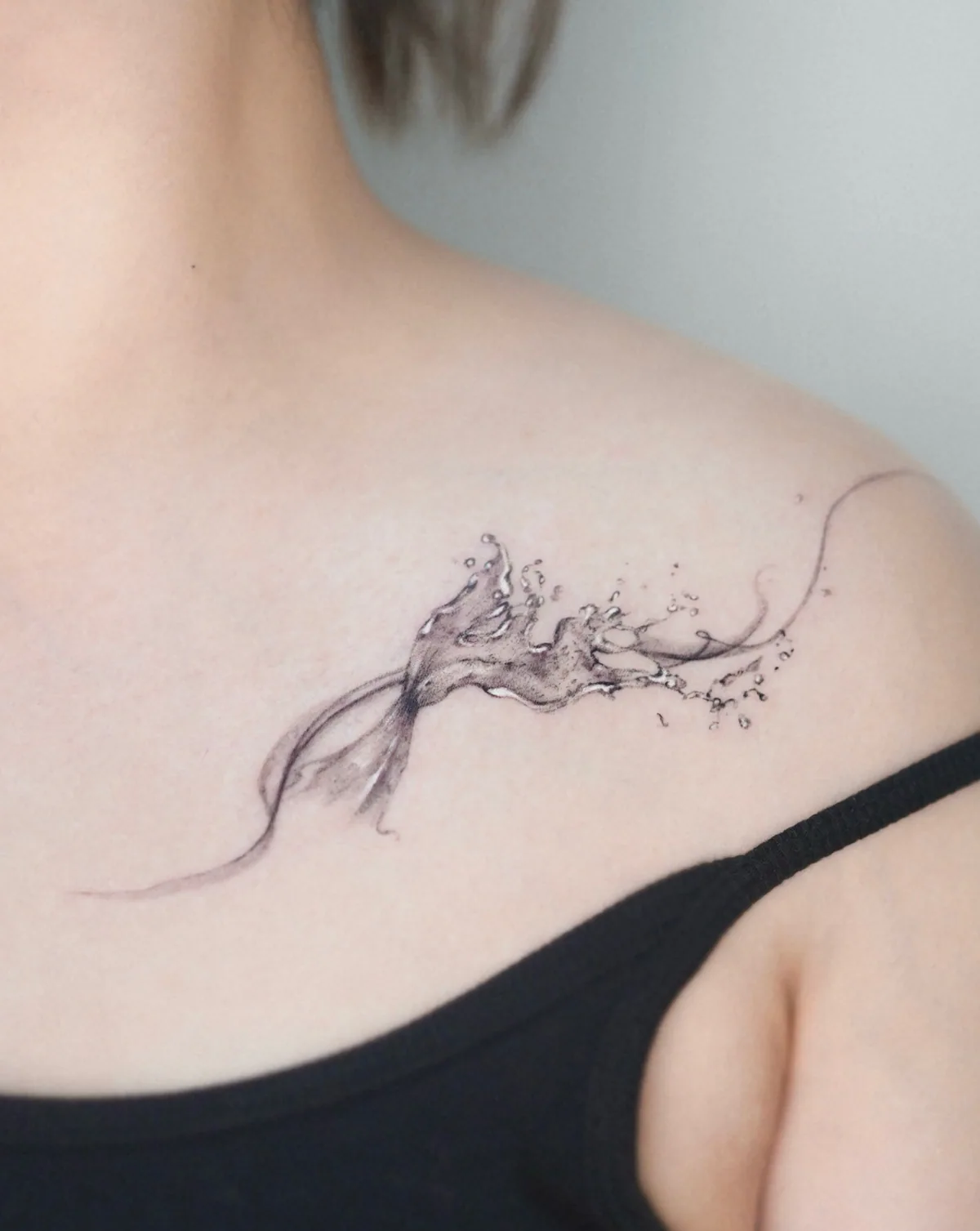 Fine-line water composition across the collarbone by Moon